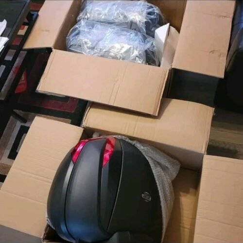 3 Saddle Bags (Top Case And Side Bags With All Mounting Hardwares)